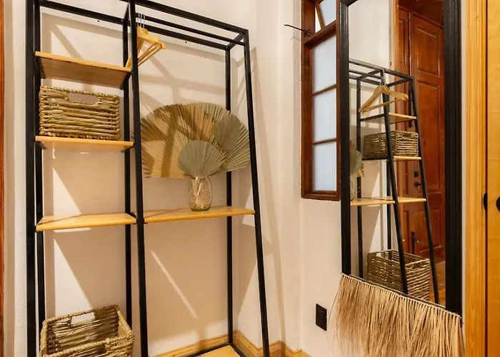 Dh4 Splendid With Amazing Decoration In Downtown Apartment